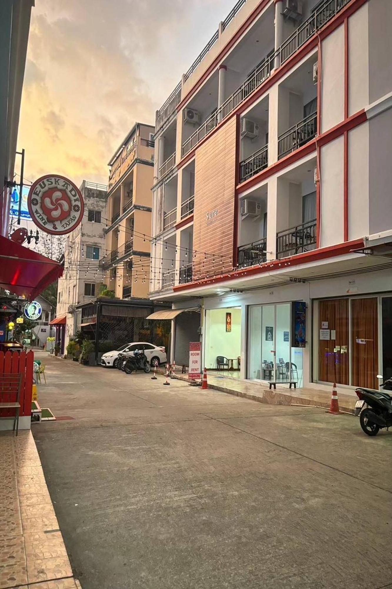 Hotel Praew Mansion Kamala Beach Exterior foto